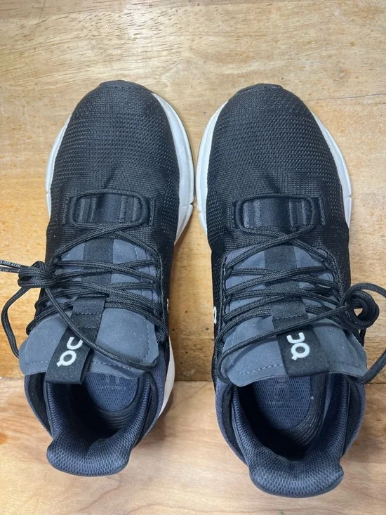 On CloudNova REFLECTIVE Womens Size 7 Running Shoes Sneakers Phantom White - Picture 7 of 12